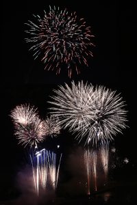29日/祭のメインイベント"オホーツク花火の祭典"